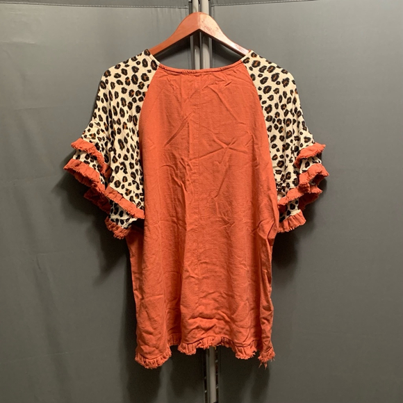 B11-Umgee Women's Animal Print Layered Bell Sleeve Tunic Top - Picture 8 of 8